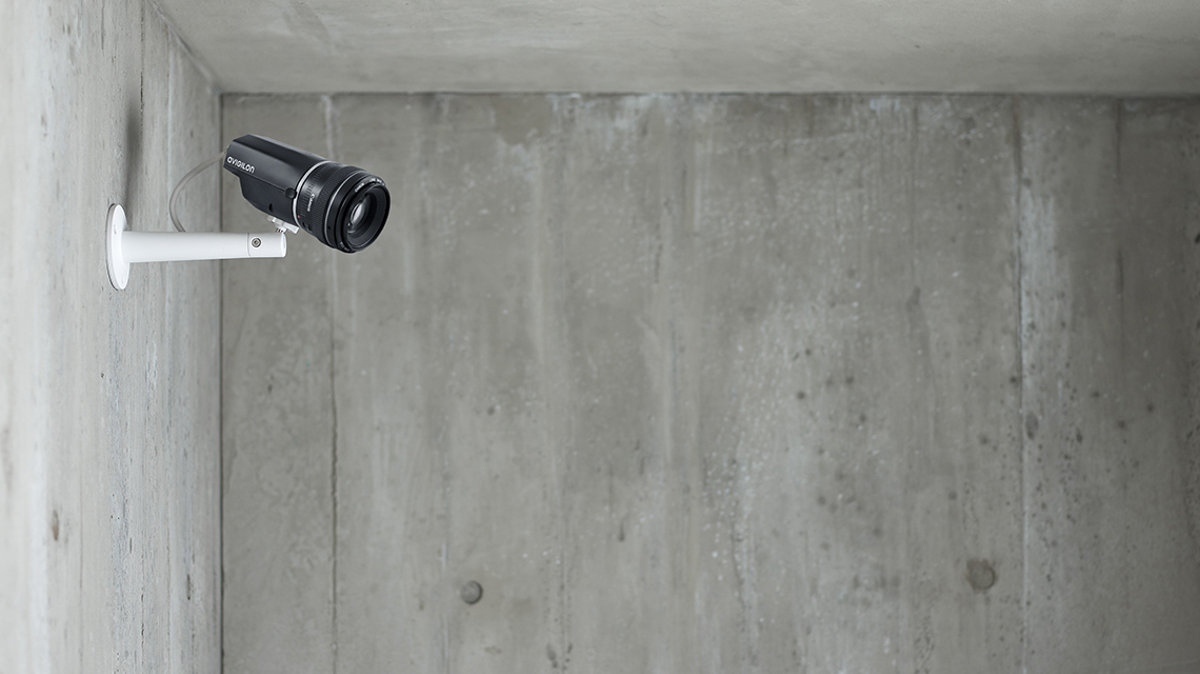 1200 Avigilon H4Pro in situation